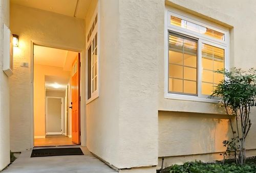 b-6986 Stagecoach Rd, Dublin, CA, 94568-2180 | Card Image