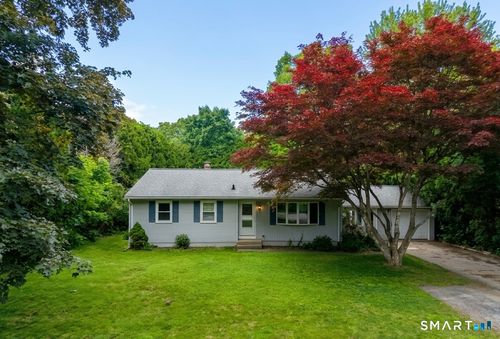37 Laperle Ave, Plainfield, CT, 06374-1907 | Card Image