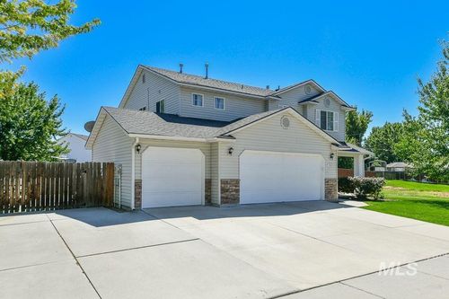 3013 Gala Trl, Emmett, ID, 83617-8008 | Card Image