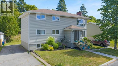 30 Mclaughlin Cres, Saint John, NB, E2J2K2 | Card Image