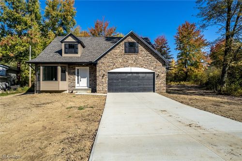 1450 W Edgerton Rd, Broadview Heights, OH, 44147-3009 | Card Image