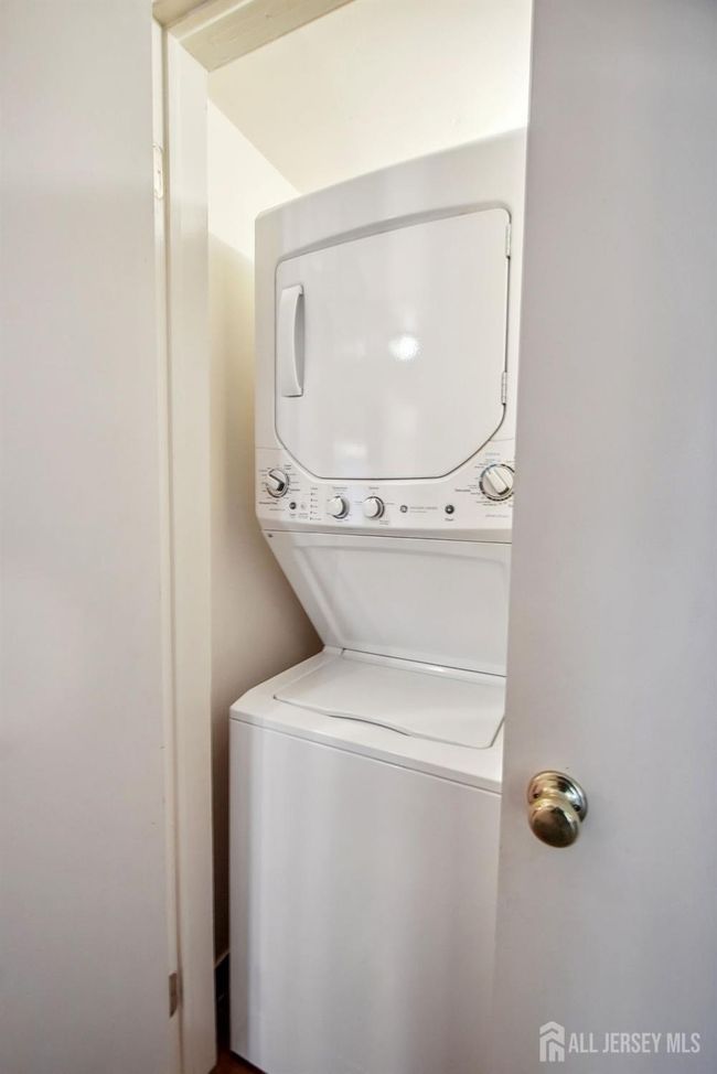 268-A Alpine Way, Townhouse with 2 bedrooms, 2 bathrooms and null parking in Woodbridge NJ | Image 11