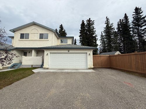 10-465 Makenny St, Hinton, AB, T7V1H3 | Card Image