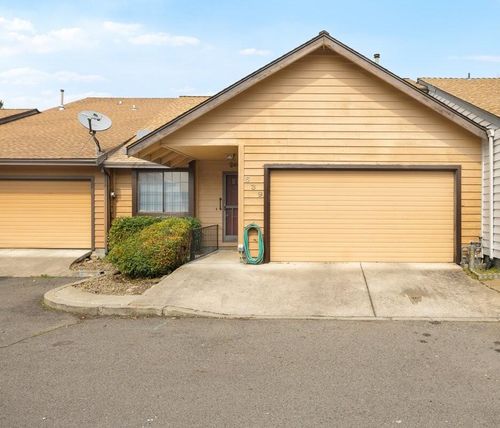 639 Golden Ln, Medford, OR, 97504-5209 | Card Image