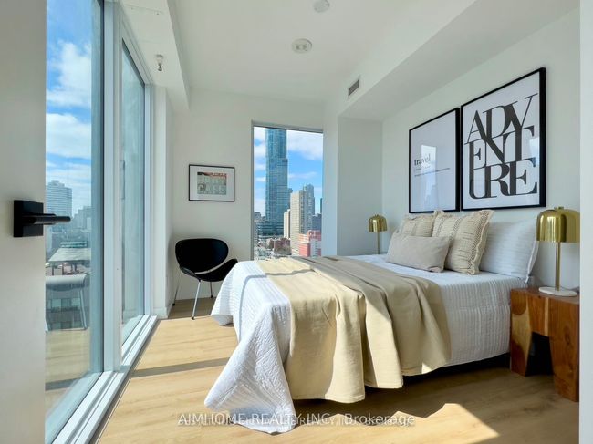 1802 - 319 Jarvis St, Condo with 2 bedrooms, 1 bathrooms and null parking in Toronto ON | Image 8