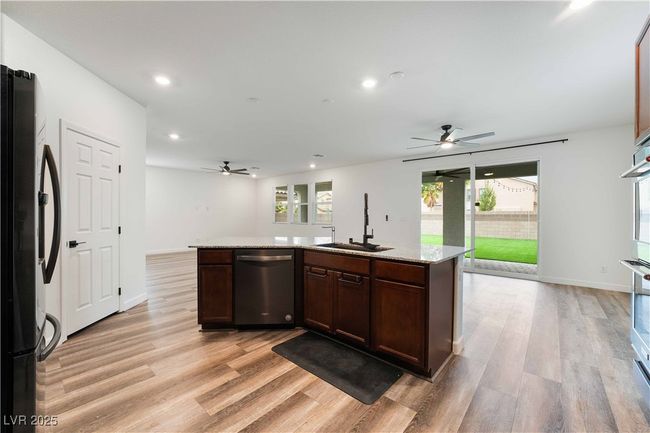 7547 Mojave Wind Ave, House other with 4 bedrooms, 4 bathrooms and null parking in Las Vegas NV | Image 9