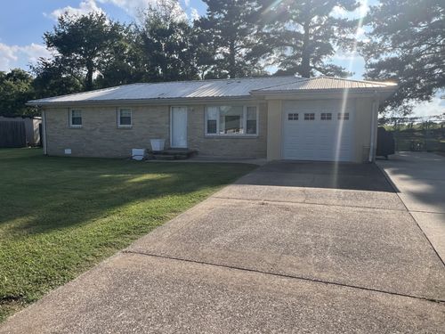 176 Thompson Dr, Minor Hill, TN, 38473-5065 | Card Image