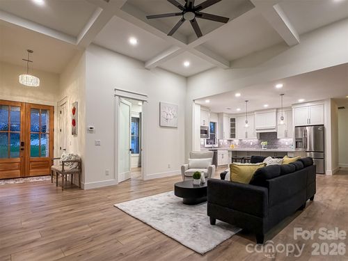 1322 Kensington Cir, Newton, NC, 28658-9467 | Card Image