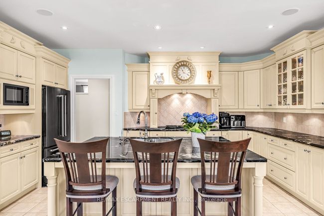 5029 Cedar Springs Crt, House other with 3 bedrooms, 3 bathrooms and 12 parking in Burlington ON | Image 15