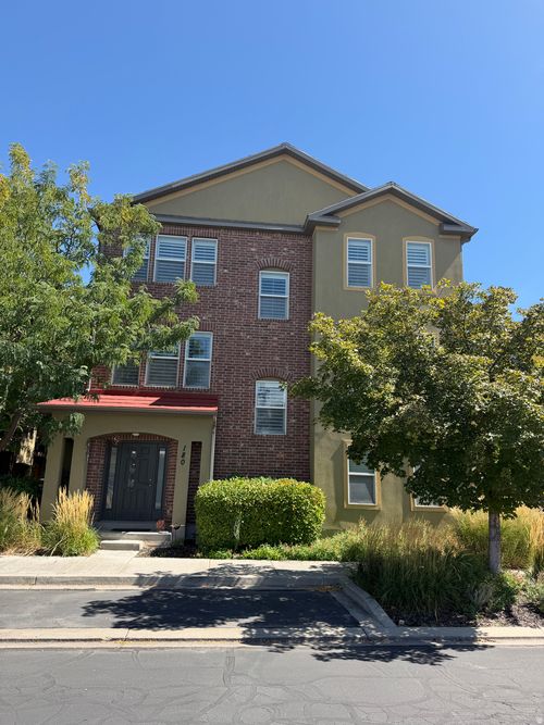 180 Barry Links Way, South Salt Lake, UT, 84115-5084 | Card Image