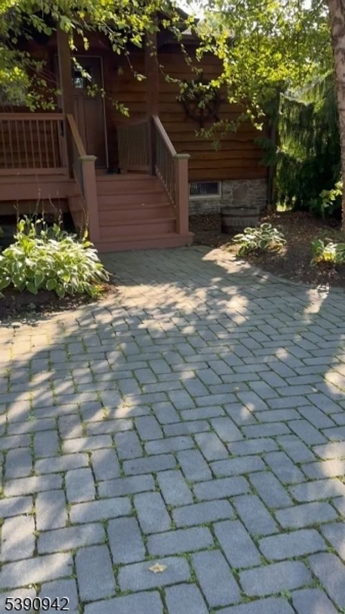 24 Spruce Point Trl, Hewitt, NJ, 07421-2522 | Card Image