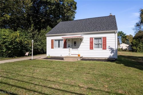 553 Fouse Ave, Akron, OH, 44310-3959 | Card Image