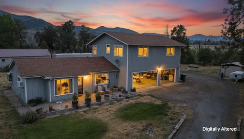 565 Main Street, Hornbrook, CA, 96044 | Card Image