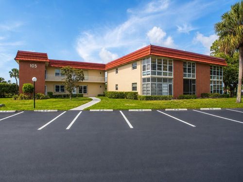102-105 Spring Lake Ct, Vero Beach, FL, 32962-1782 | Card Image