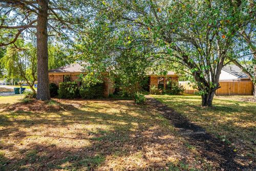 2817 Bruce St, Conway, AR, 72034-7513 | Card Image