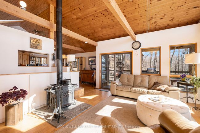 743 Sherbrooke Dr, House other with 3 bedrooms, 2 bathrooms and 6 parking in Maberly ON | Image 5