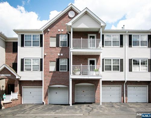 10 Redspire Drive, Union, NJ, 07083 | Card Image