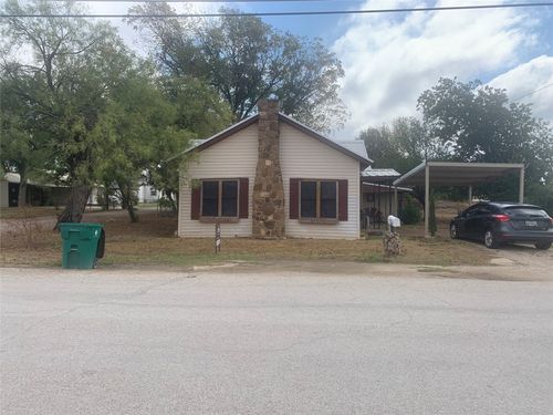 334 N Knox St, Jacksboro, TX, 76458-1720 | Card Image