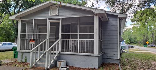2402 Winyah St, Georgetown, SC, 29440-3066 | Card Image