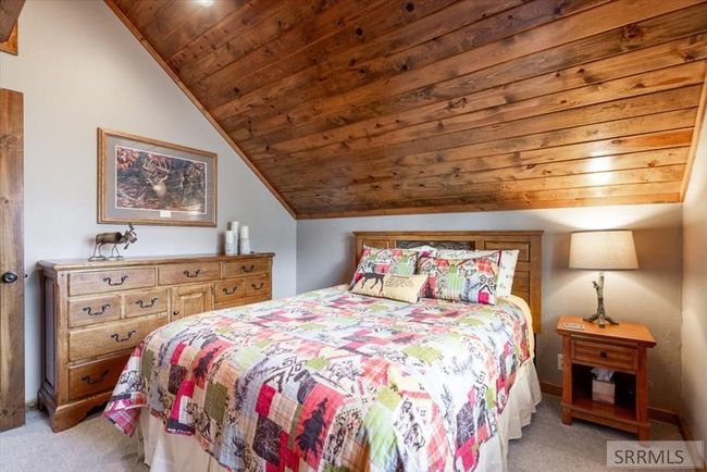 3568 S Beaver Springs Rd, House other with 3 bedrooms, 2 bathrooms and 6 parking in Island Park ID | Image 34
