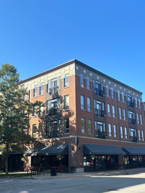 apt-422-1720 Central St, Evanston, IL, 60201-1539 | Card Image