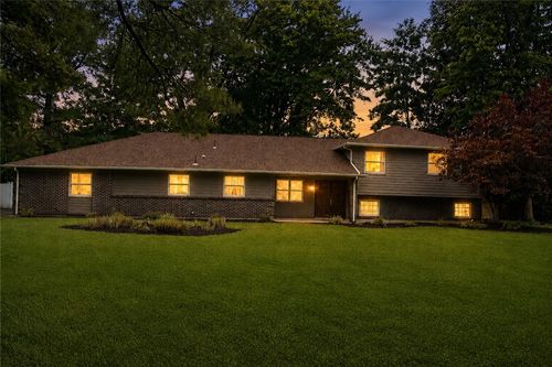 740 W Whipp Road, Washington Twp, OH, 45459 | Card Image
