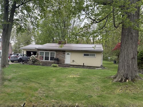421 Dale Dr, Erie, PA, 16511-2201 | Card Image