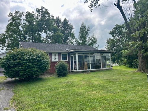 813 S Richmond St, Hartford City, IN, 47348-2622 | Card Image