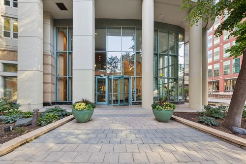1904-345 N La Salle Dr, Chicago, IL, 60654-6355 | Card Image