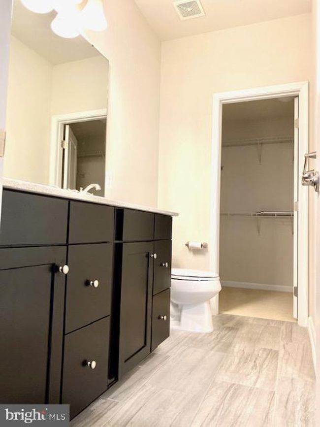 22370 Lucas Ter, Townhouse with 3 bedrooms, 4 bathrooms and null parking in ASHBURN VA | Image 8