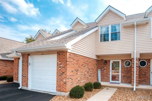 1429 Tahoe Valley Ct, Ballwin, MO, 63021-7655 | Card Image
