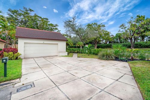 12 Ironwood Way N, Palm Beach Gardens, FL, 33418-3713 | Card Image