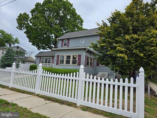 200 Oak Ave, National Park, NJ, 08063-1320 | Card Image