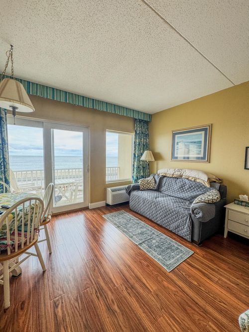 305-703 Ocean Blvd, Hampton, NH, 03842-4339 | Card Image