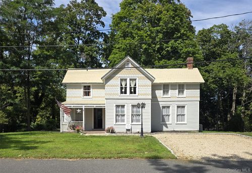 1 Gully Landing Rd, Miller Place, NY, 11764-1619 | Card Image