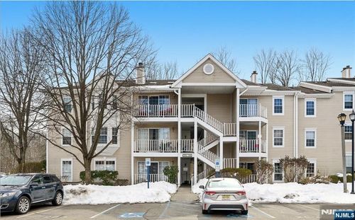 128 Raintree Ln, Mahwah, NJ, 07430-2060 | Card Image