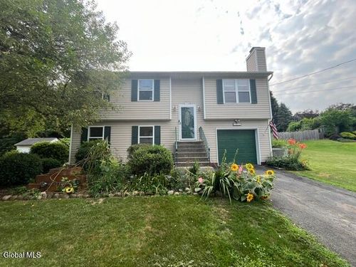 174 New Turnpike Rd, Troy, NY, 12182-1419 | Card Image