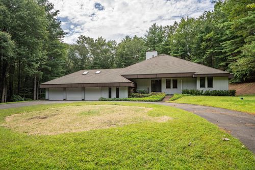 1 Northcrest Dr, North Granby, CT, 06060-1004 | Card Image