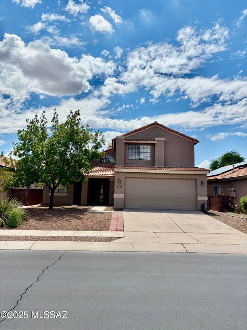 8863 N Willeta Dr, Tucson, AZ, 85743-9007 | Card Image