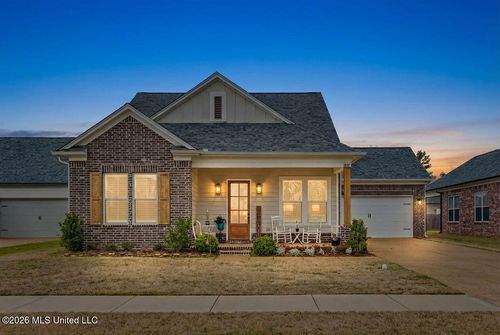 3847 Swan Cv, Hernando, MS, 38632-1045 | Card Image