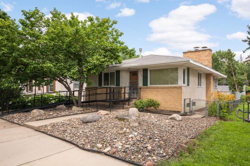 5329 43rd Ave S, Minneapolis, MN, 55417-2233 | Card Image