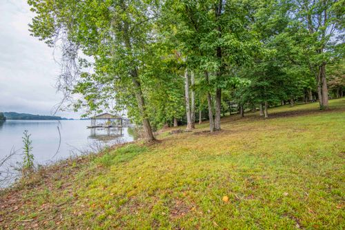 221 Phillips Dr, Rockwood, TN, 37854-5611 | Card Image