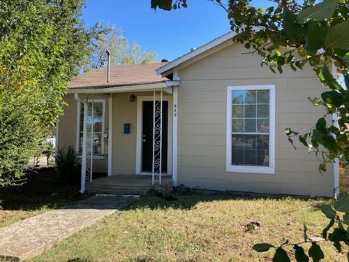 526 Denton St, Denton, TX, 76201-9019 | Card Image