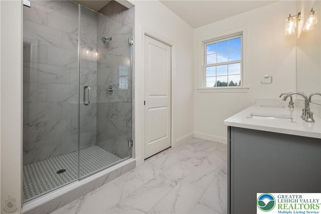 4276 Stonebridge Dr, House other with 3 bedrooms, 2 bathrooms and null parking in Bethlehem PA | Image 22