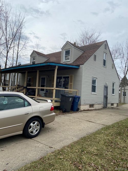 640 Crawford St, Flint, MI, 48507-2459 | Card Image