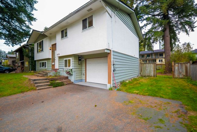 2579 Patricia Avenue, House other with 4 bedrooms, 2 bathrooms and 3 parking in Port Coquitlam BC | Image 5