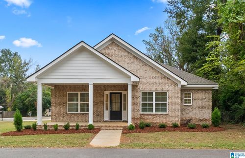 2402 Prince Ave, Tuscaloosa, AL, 35401-5933 | Card Image