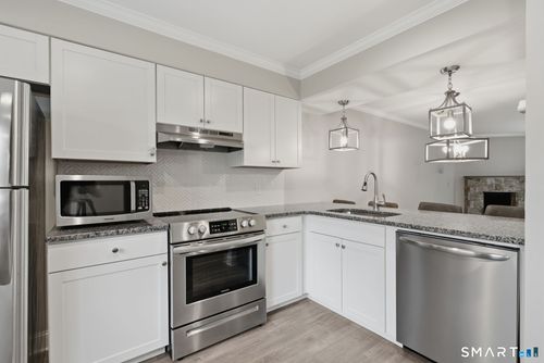 16-16 Pequot Dr, Rocky Hill, CT, 06067-3151 | Card Image