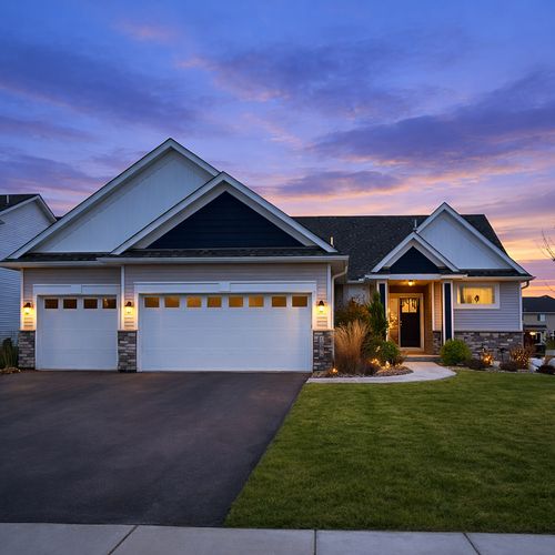 15672 Fairchild Way, Apple Valley, MN, 55124-5354 | Card Image