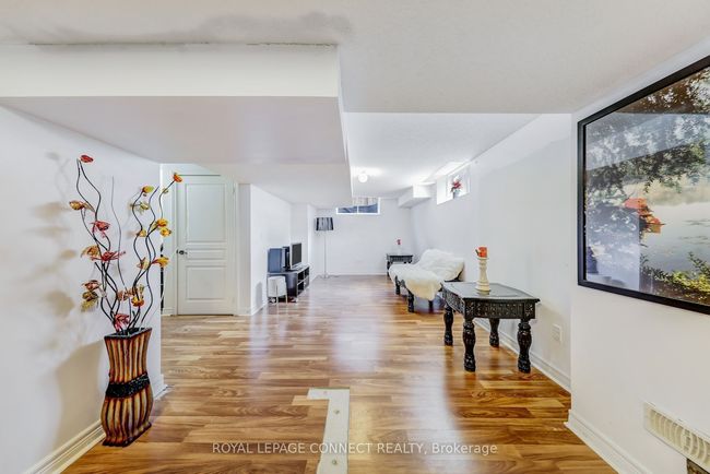 936 Langford St, House other with 5 bedrooms, 4 bathrooms and 4 parking in Oshawa ON | Image 33